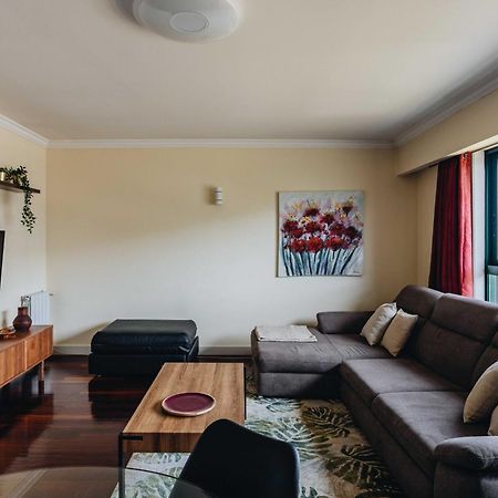 Апартаменты Great 1 Bdr Near Gaia Shopping Arrabida Esm Вила-Нова-ди-Гая Экстерьер фото
