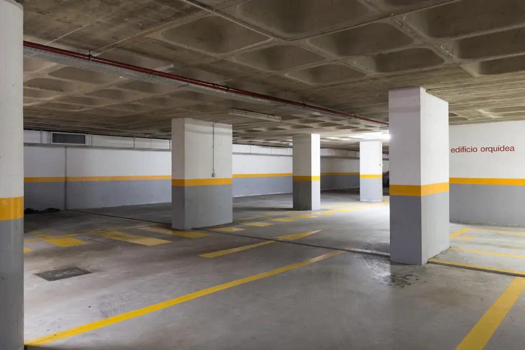 Апартаменты Great 1 Bdr Near Gaia Shopping Arrabida Esm Вила-Нова-ди-Гая Экстерьер фото