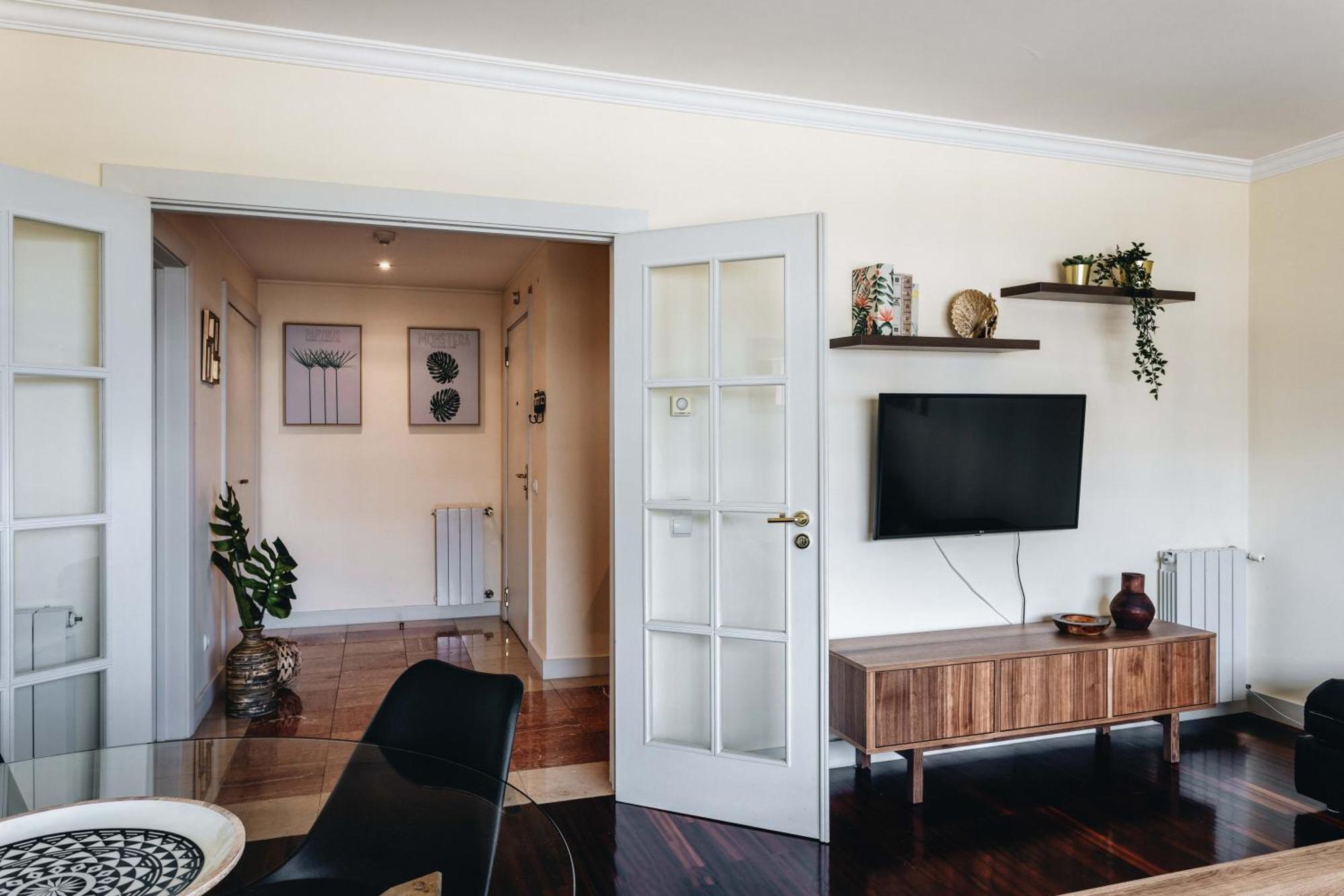 Апартаменты Great 1 Bdr Near Gaia Shopping Arrabida Esm Вила-Нова-ди-Гая Экстерьер фото