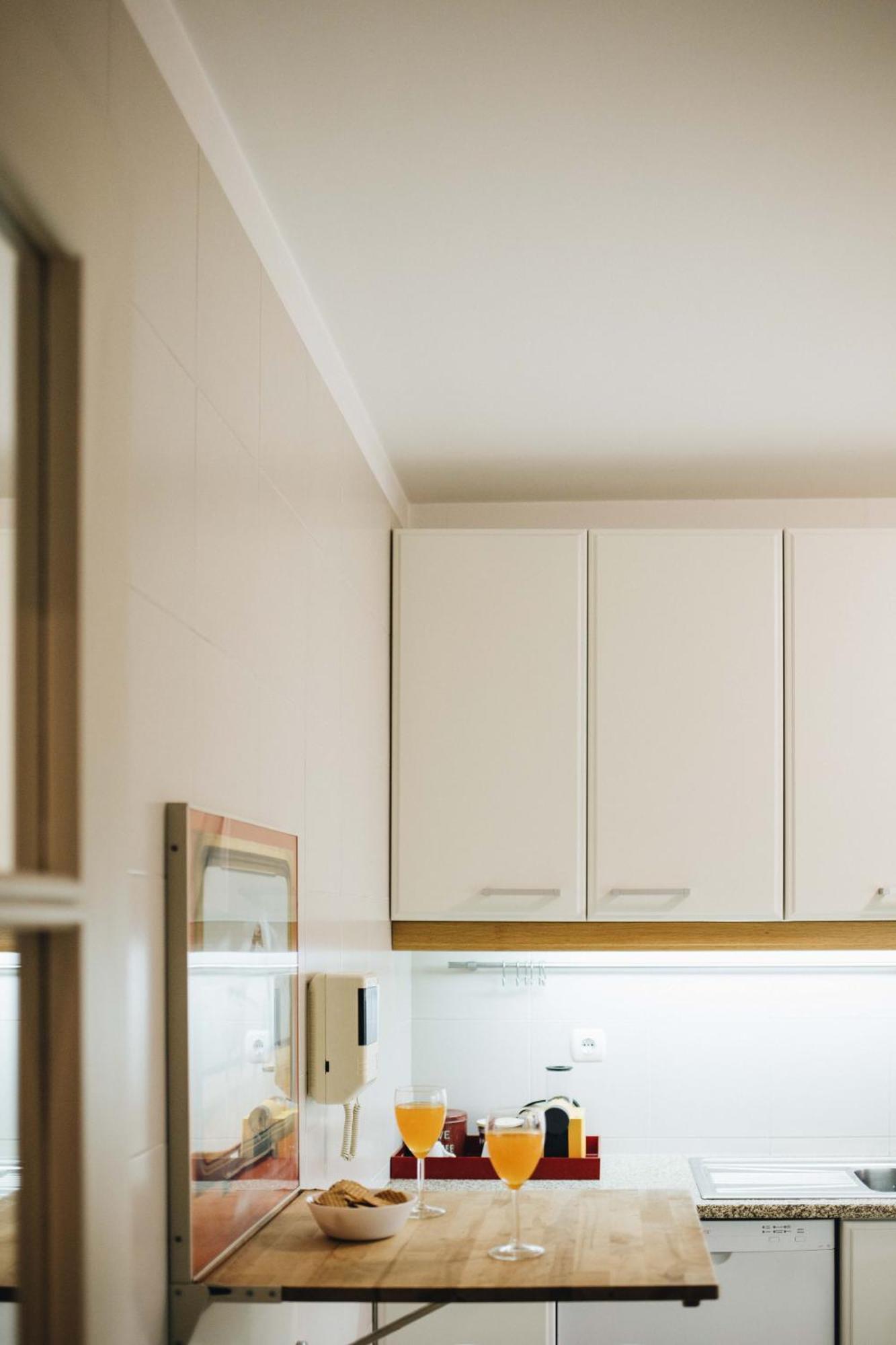 Апартаменты Great 1 Bdr Near Gaia Shopping Arrabida Esm Вила-Нова-ди-Гая Экстерьер фото