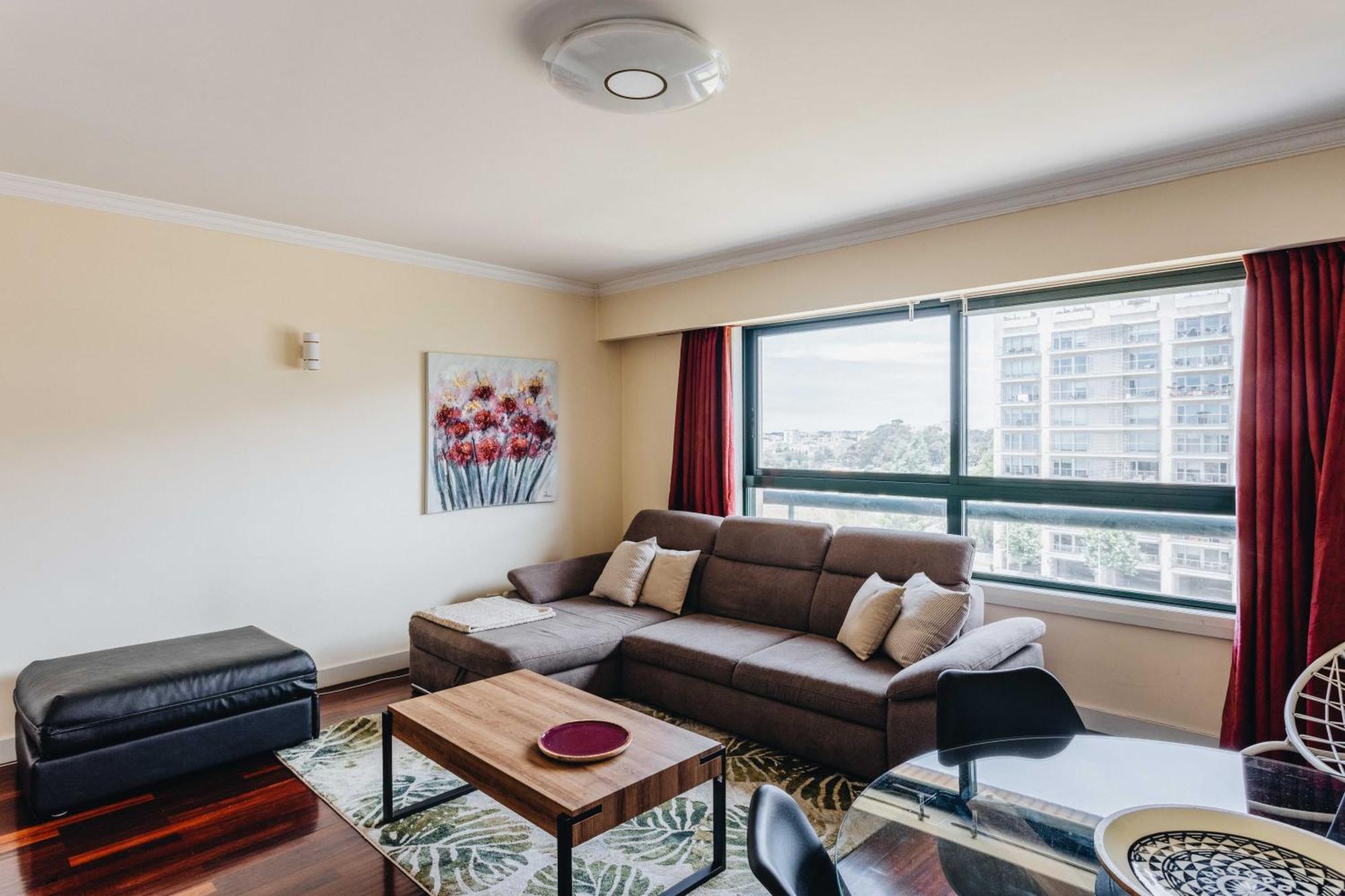 Апартаменты Great 1 Bdr Near Gaia Shopping Arrabida Esm Вила-Нова-ди-Гая Экстерьер фото